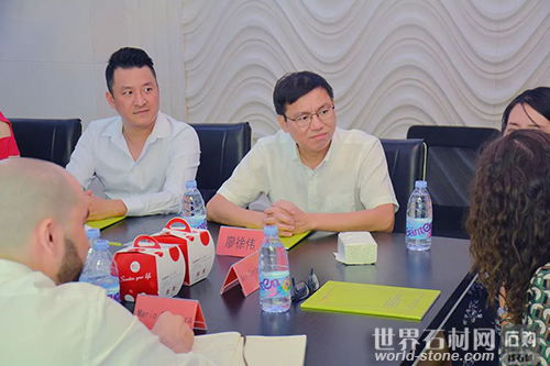 蒞臨中投石業考察
